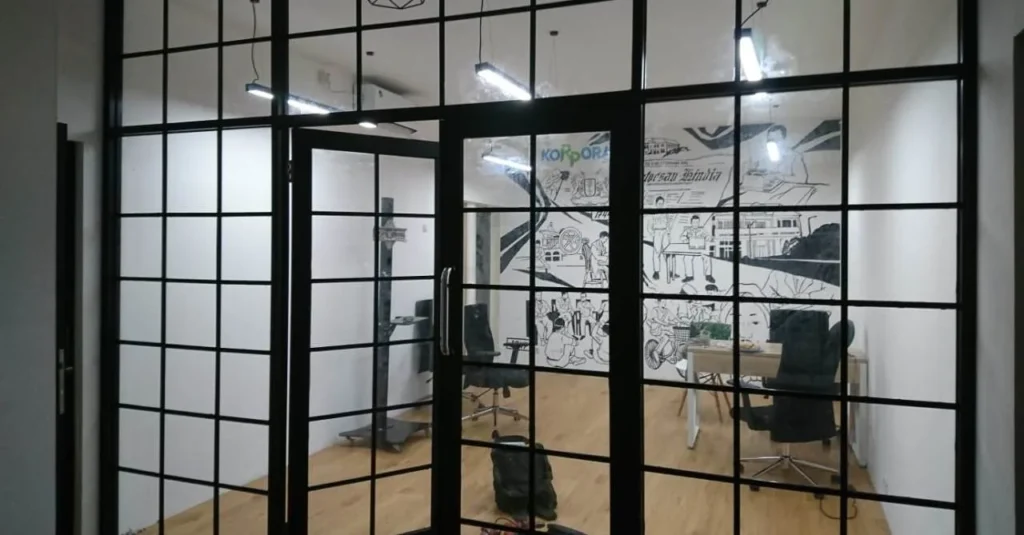 Partisi Aluminium Kaca Murah Kualitas Terjamin