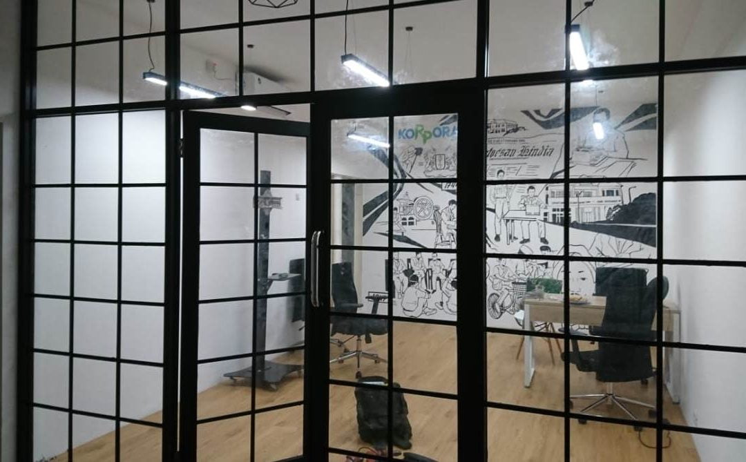 Partisi Aluminium Kaca Murah Kualitas Terjamin